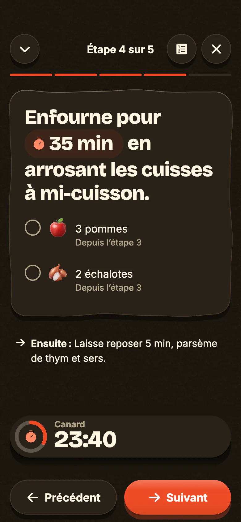 Le mode cuisine de Yumclip, le soir : l’étape 4 sur 5 écrite en grand, ses ingrédients à cocher, et le minuteur du canard qui tourne.